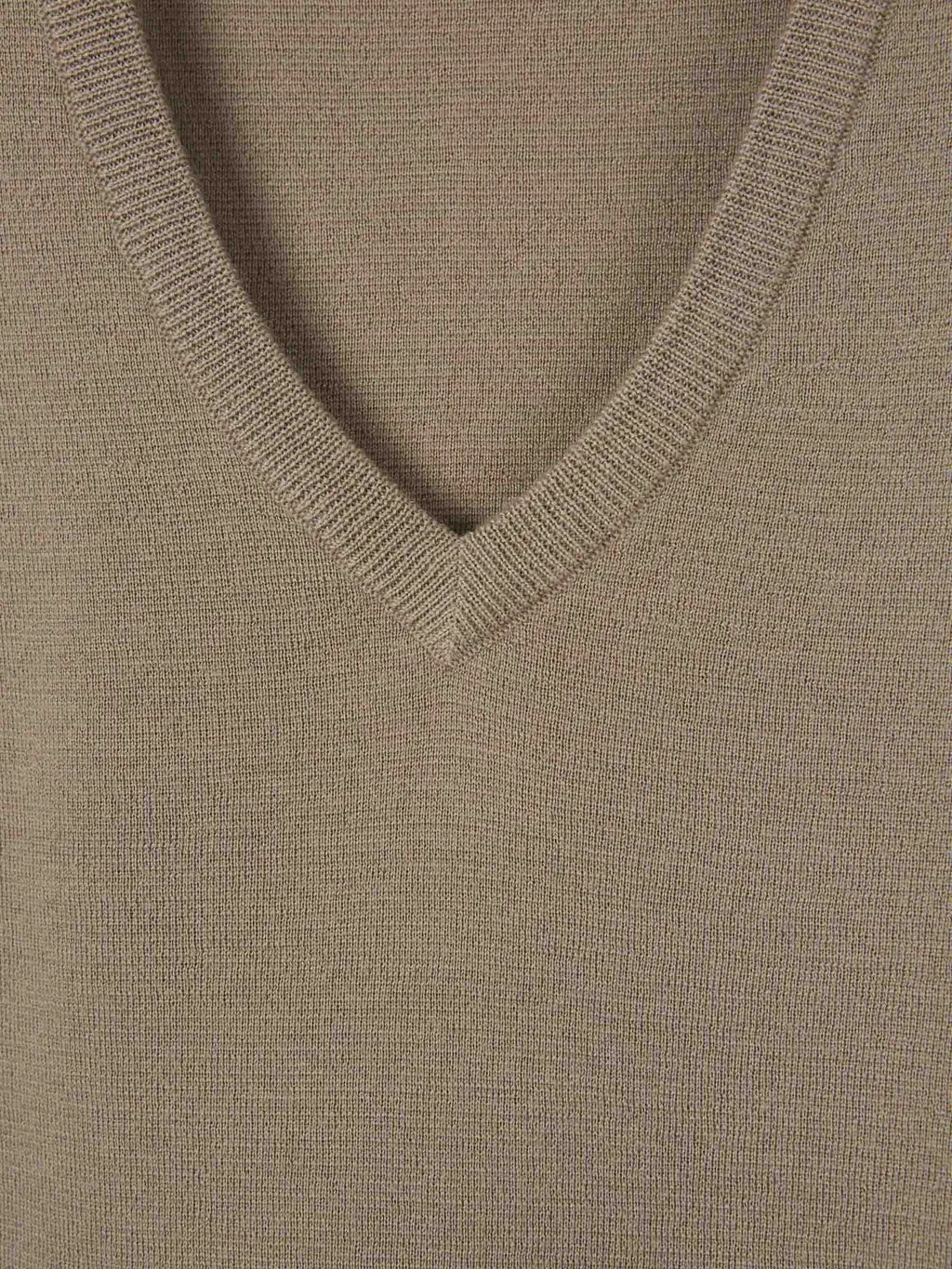 V-Neck Long-Sleeved Jumper