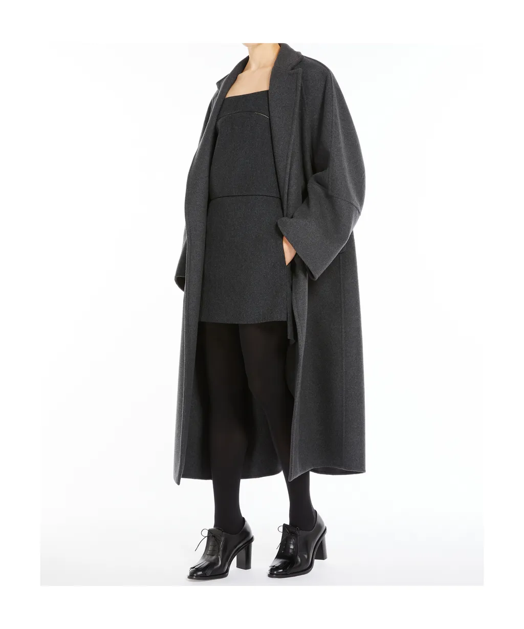V-Neck Long-Sleeved Coat