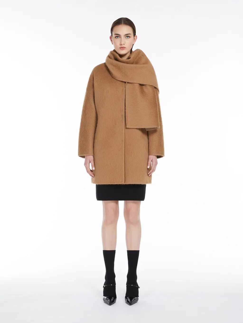 Alpaca Wool And Wool Coat With A Scarf