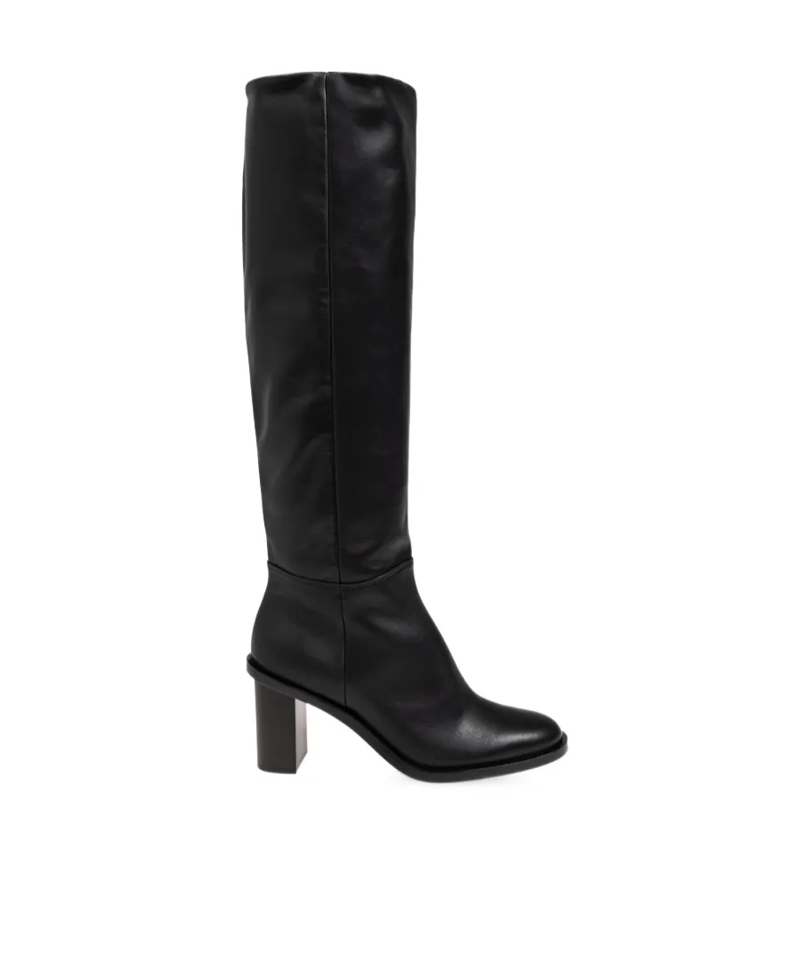 Round-Head Boots