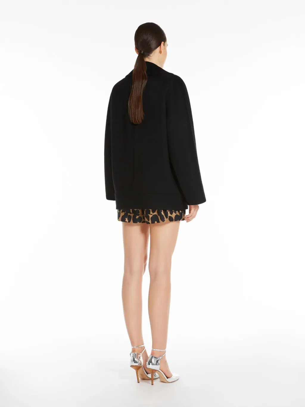 Zip Detailed Long-Sleeved Coat