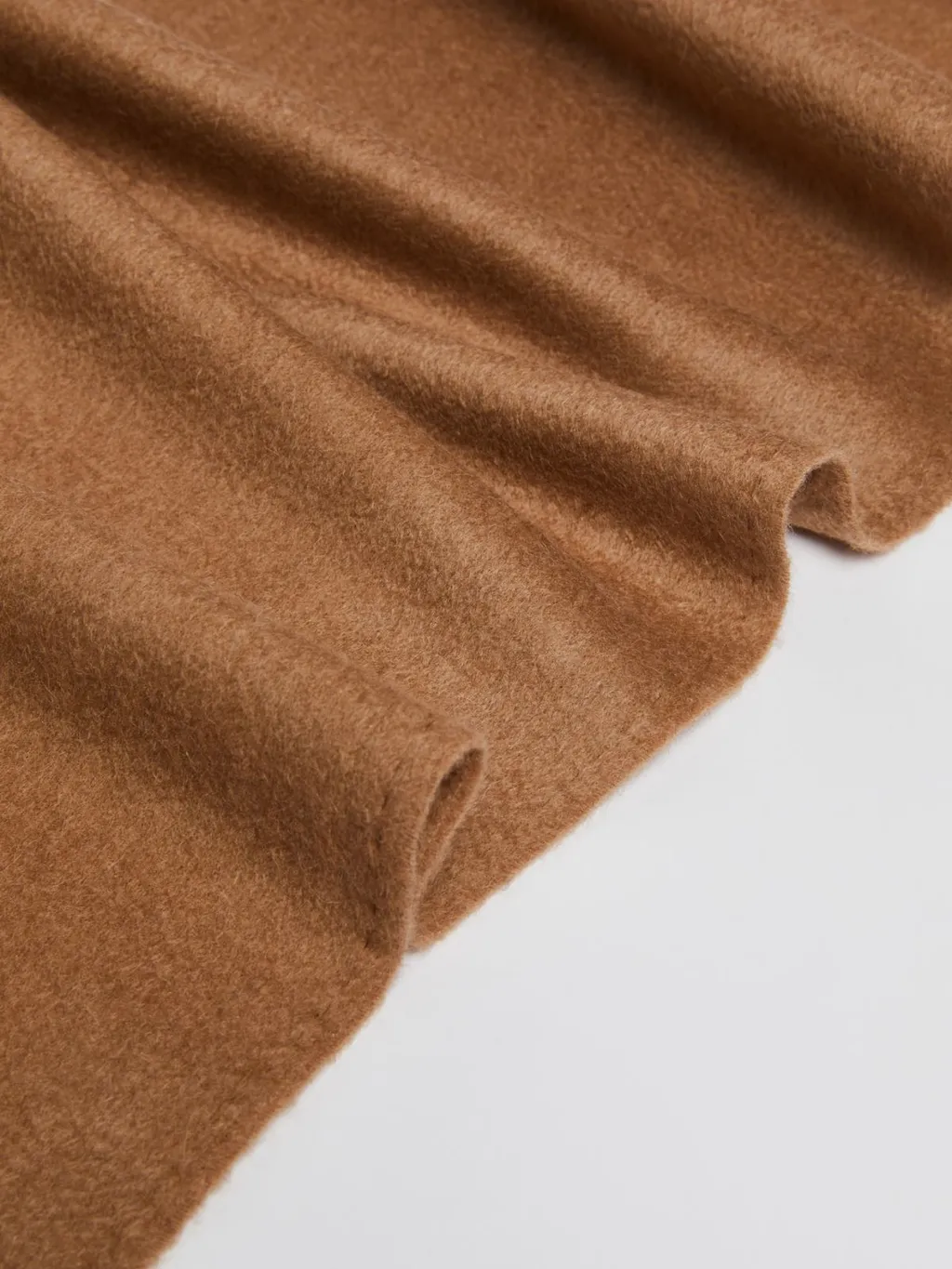 Logo Scarf