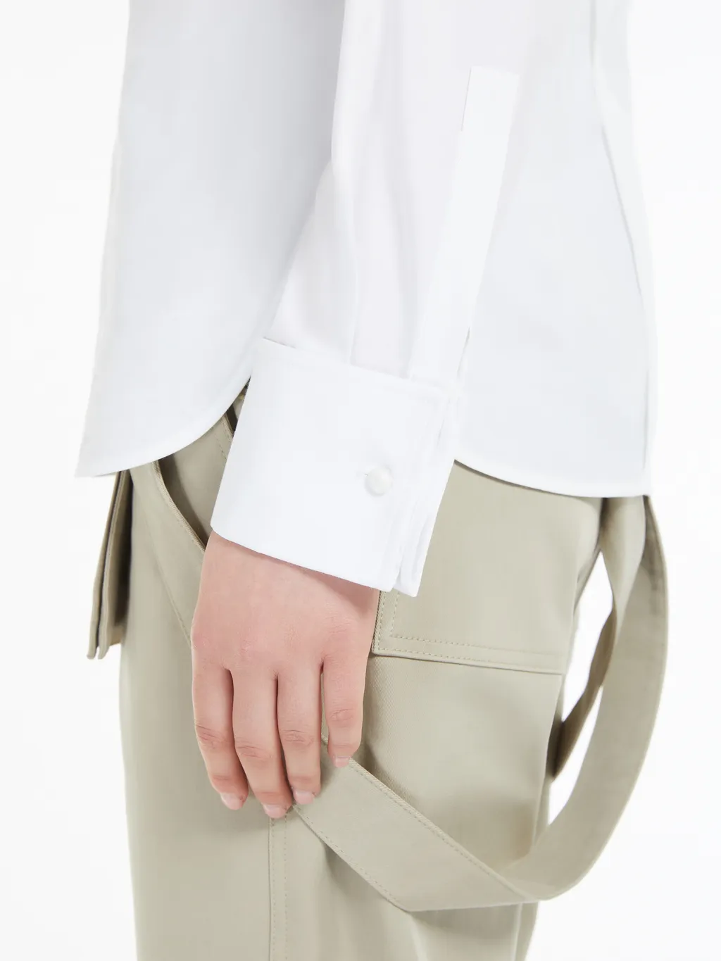 Collared Long-Sleeved Shirt