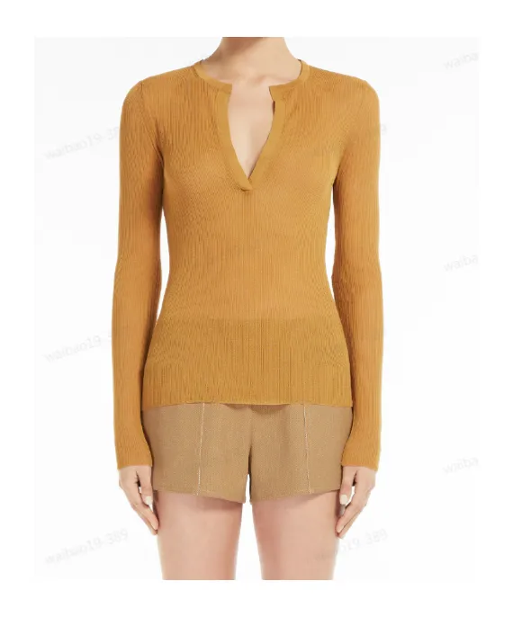 V-Neck Long-Sleeved Top