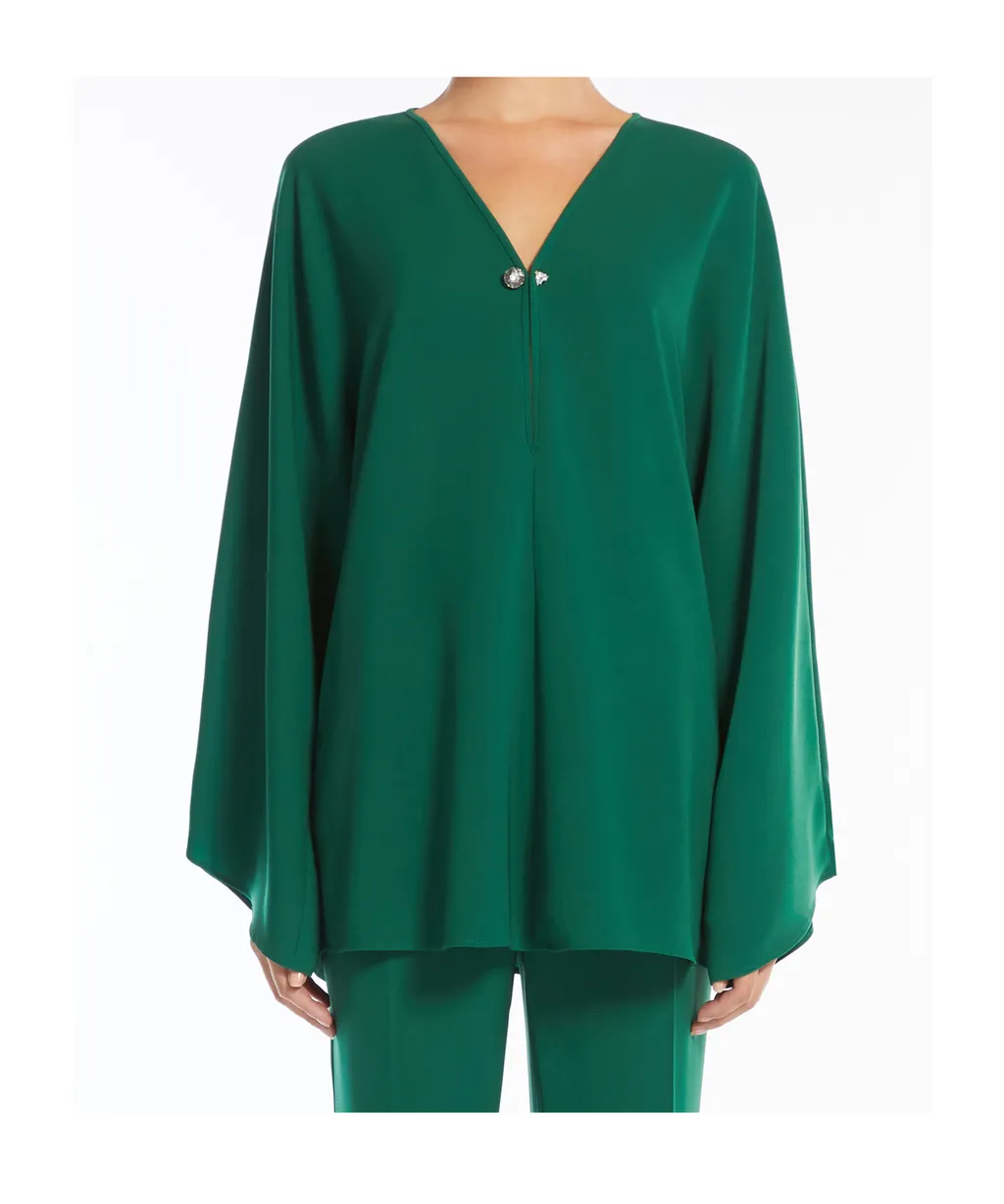 Umile V-Neck Shirt