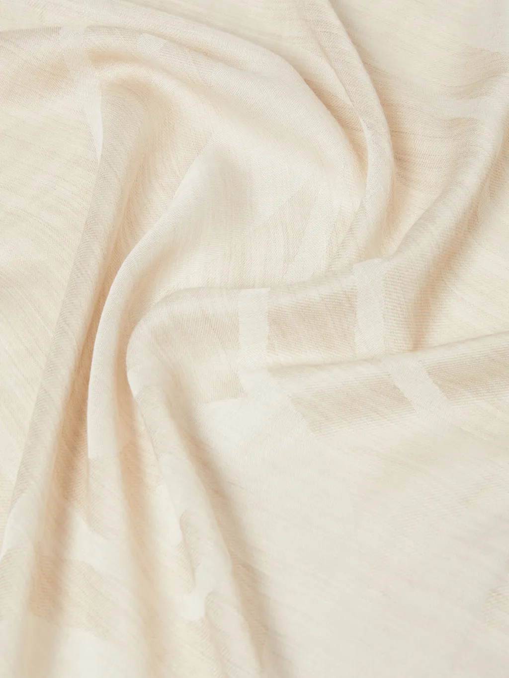 Falda Fringed Edge Scarf