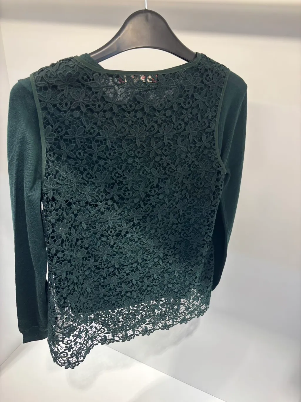 Long-Sleeved Top With Lace Design