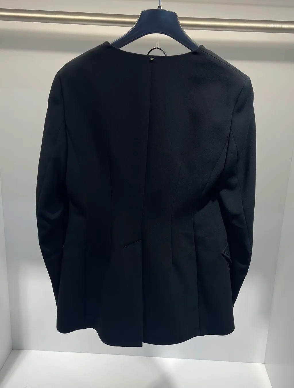 Long-Sleeved Suit Coat