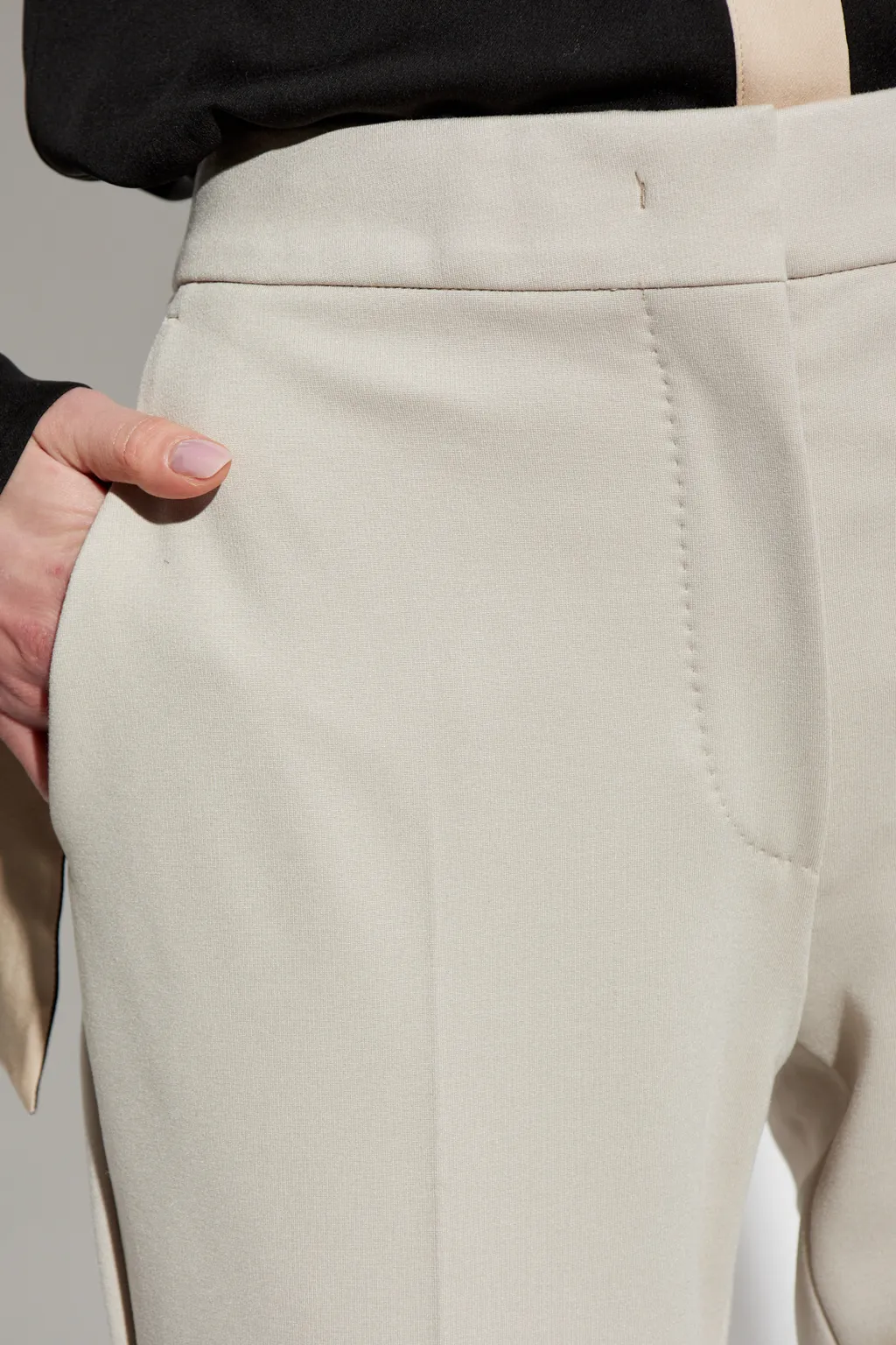 Pleat Detailed Tapered Trousers