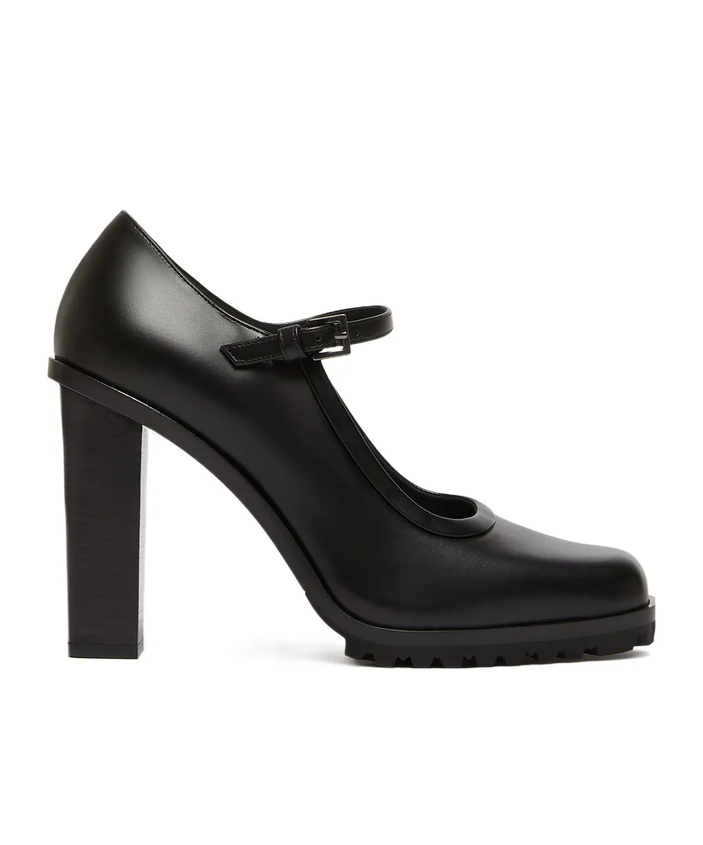Mary Janes In Leather