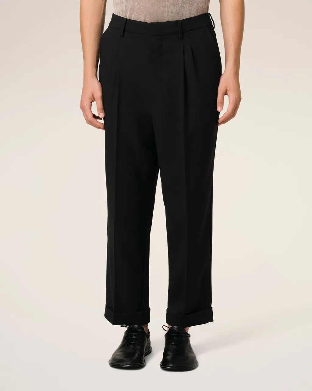 Carrot Fit Trousers
