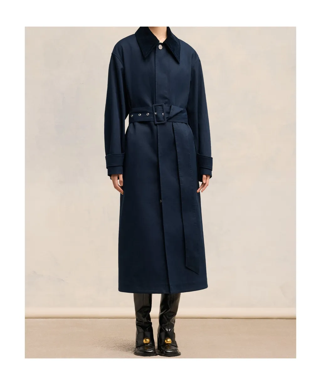 Long-Sleeved Windbreaker