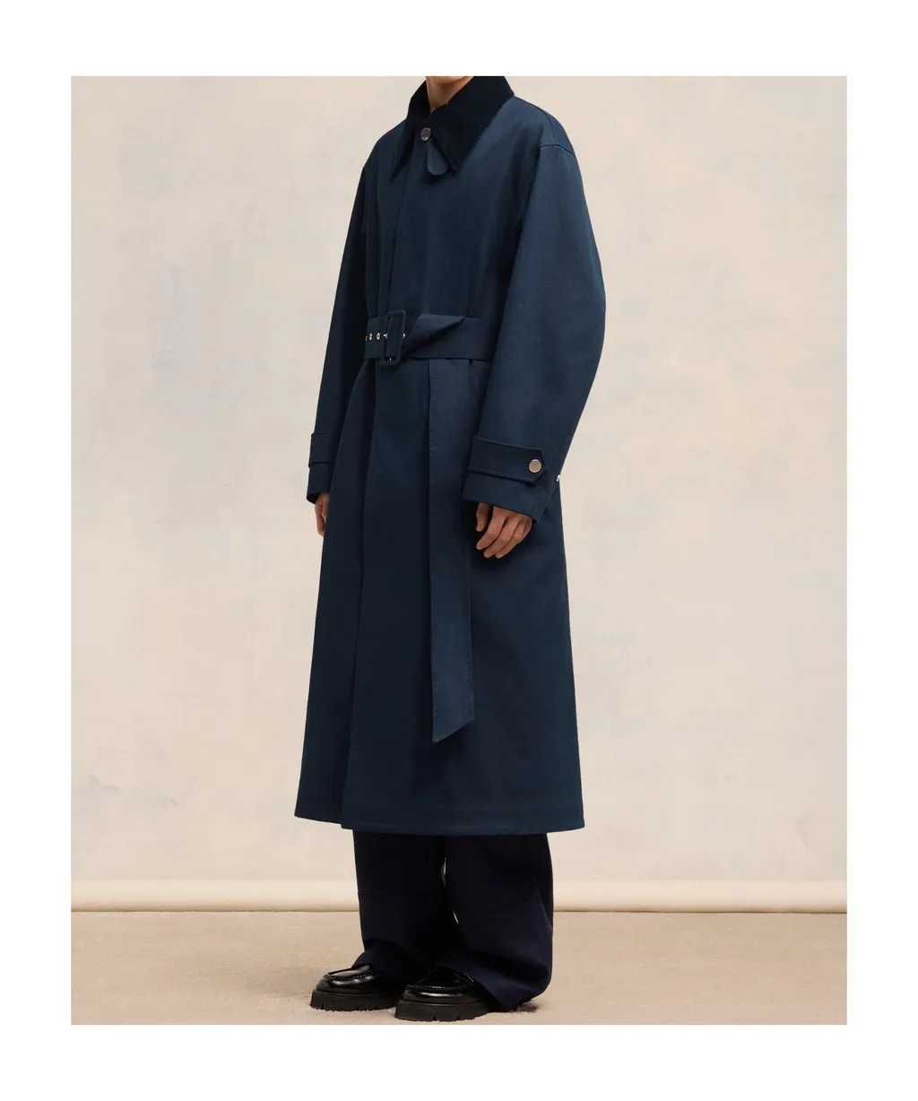 Long-Sleeved Windbreaker