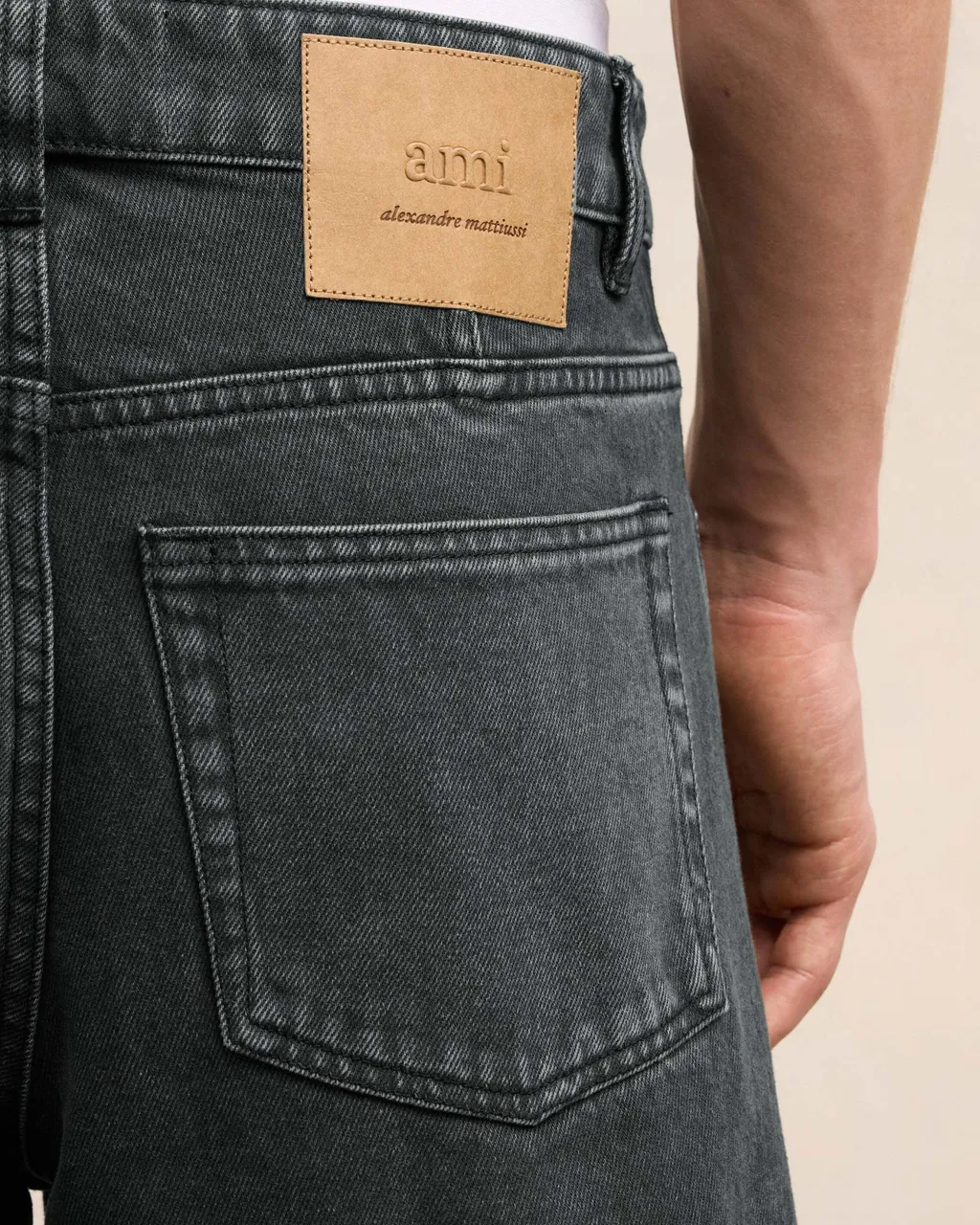 Tapered Fit Jeans