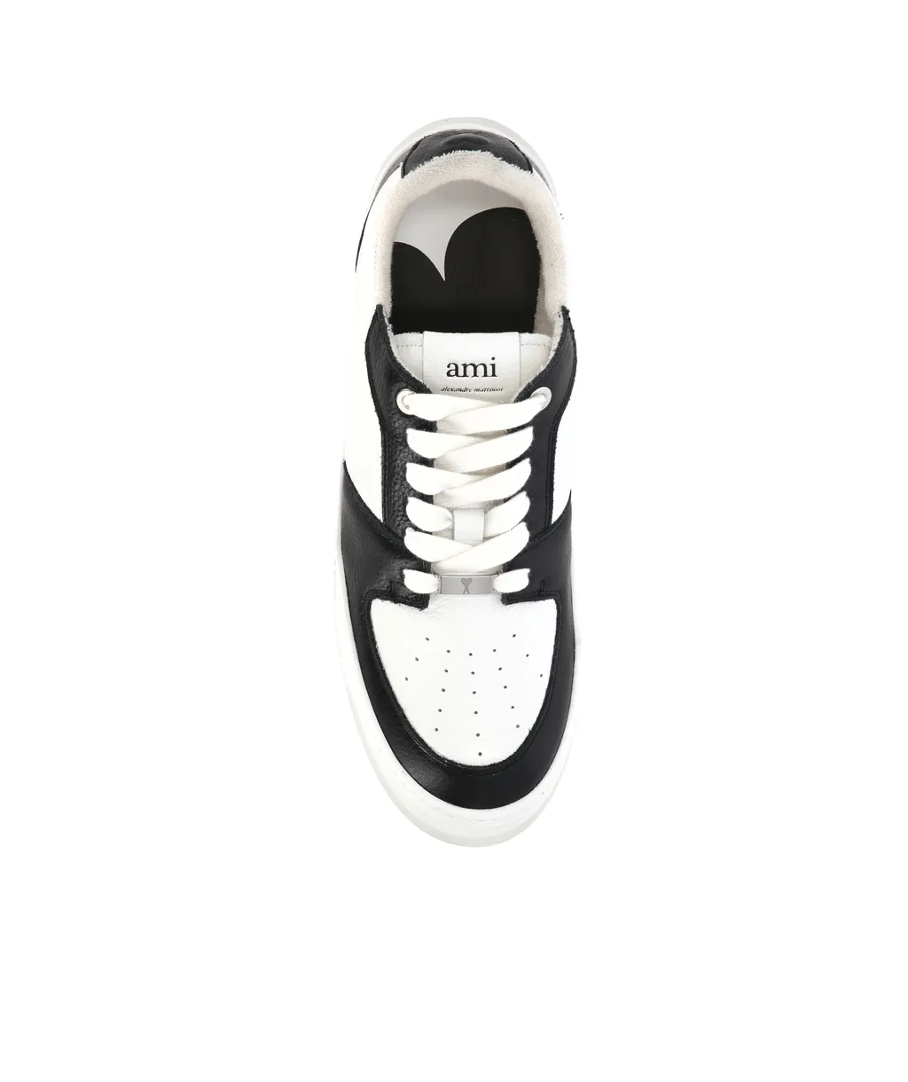 Arcade Low-Top Skate Shoes With Thick Sole