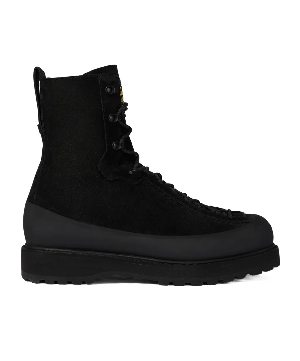 S100110 Lace-Up Hiking Boots