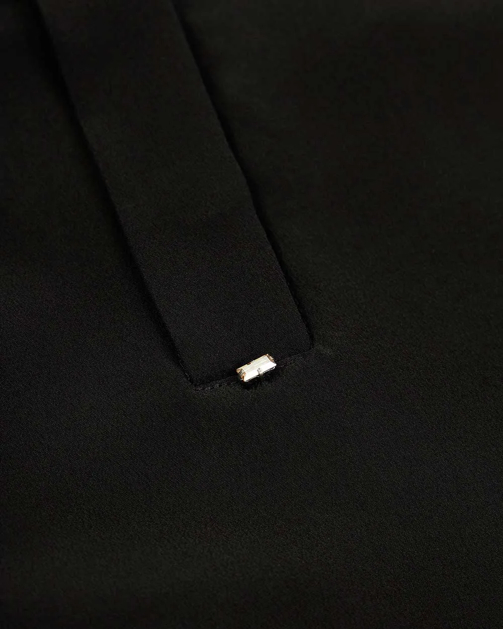 T-Shirt With Round Neck And Long Sleeves