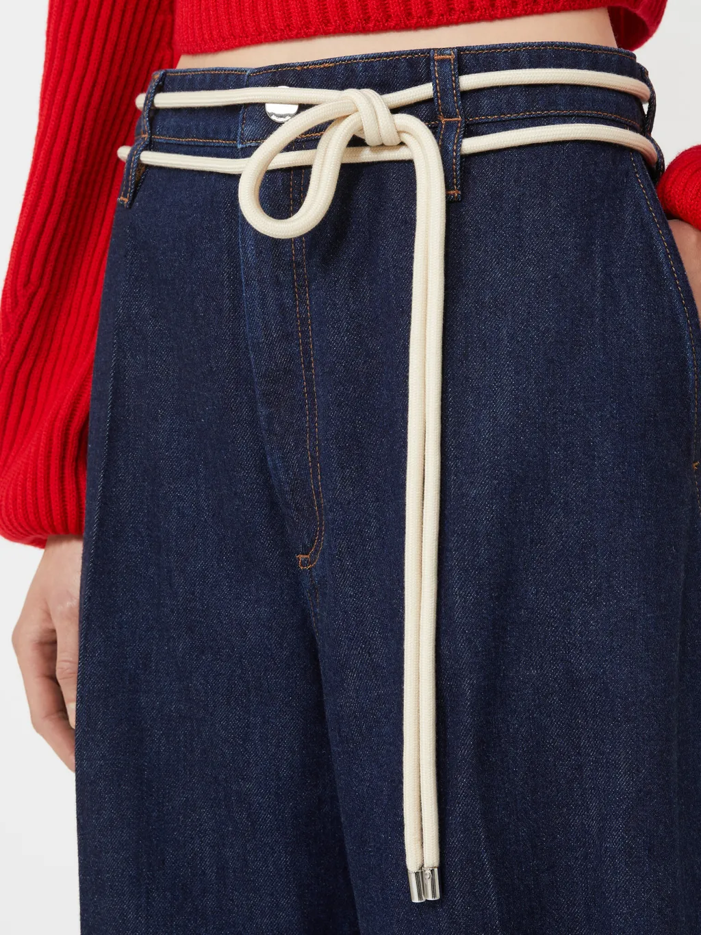 Nembi Pleat Detailed Jeans