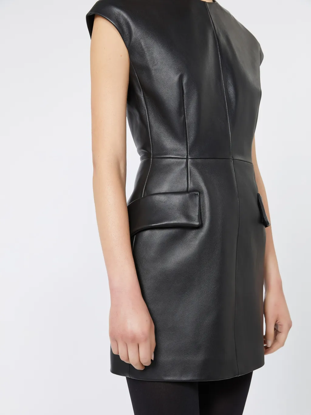 Crewneck Sleeveless Dress