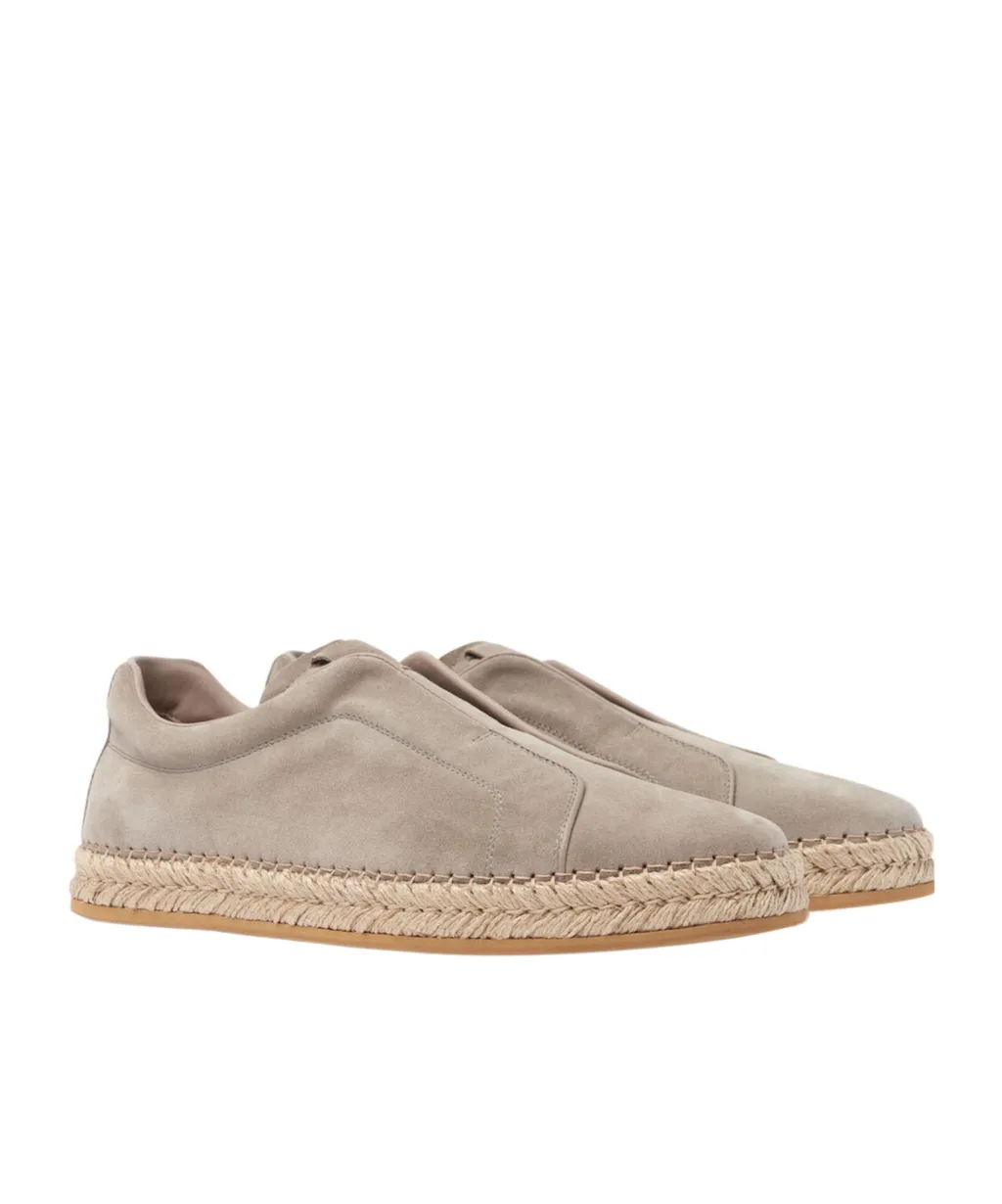 Round Toe Low-Top Sneakers