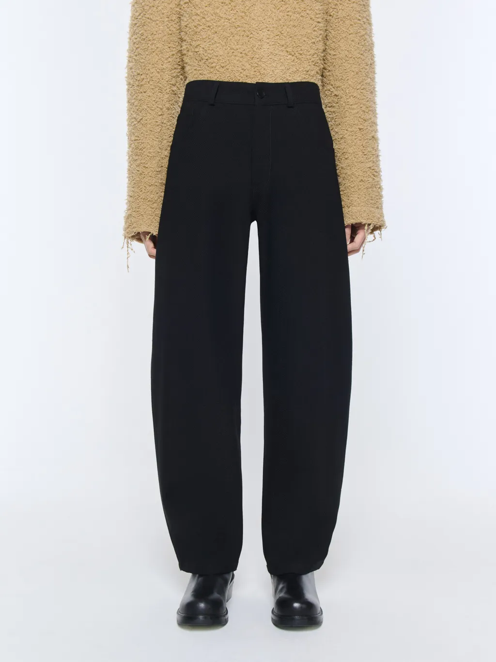 Oktai Trouser