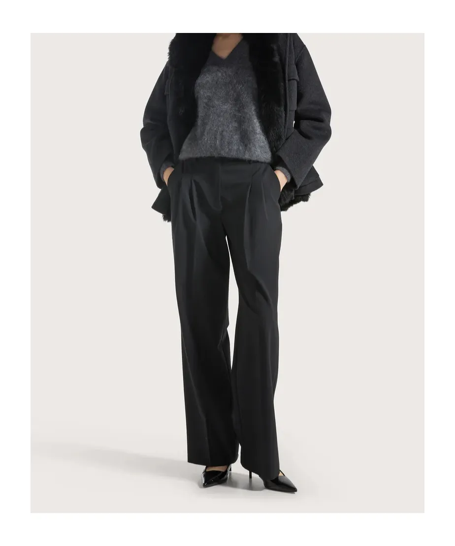 V-Neck Jumper