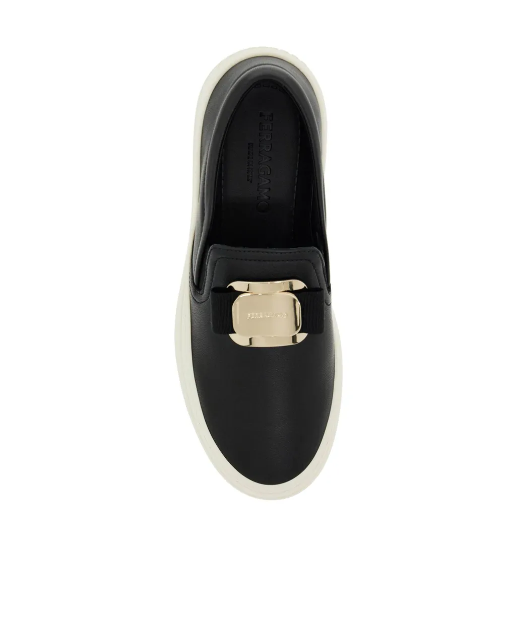 Logo Buckle Low-Cut Casual Shoes
