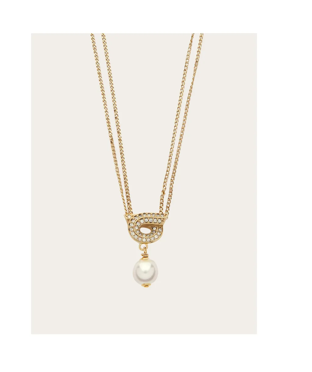 Pearl Pendant Necklace