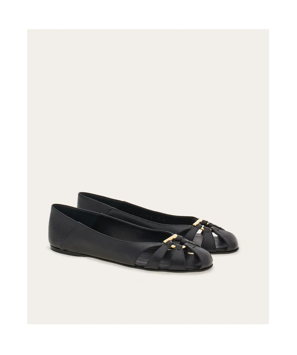 Round Toe Slip-On Flat Shoes