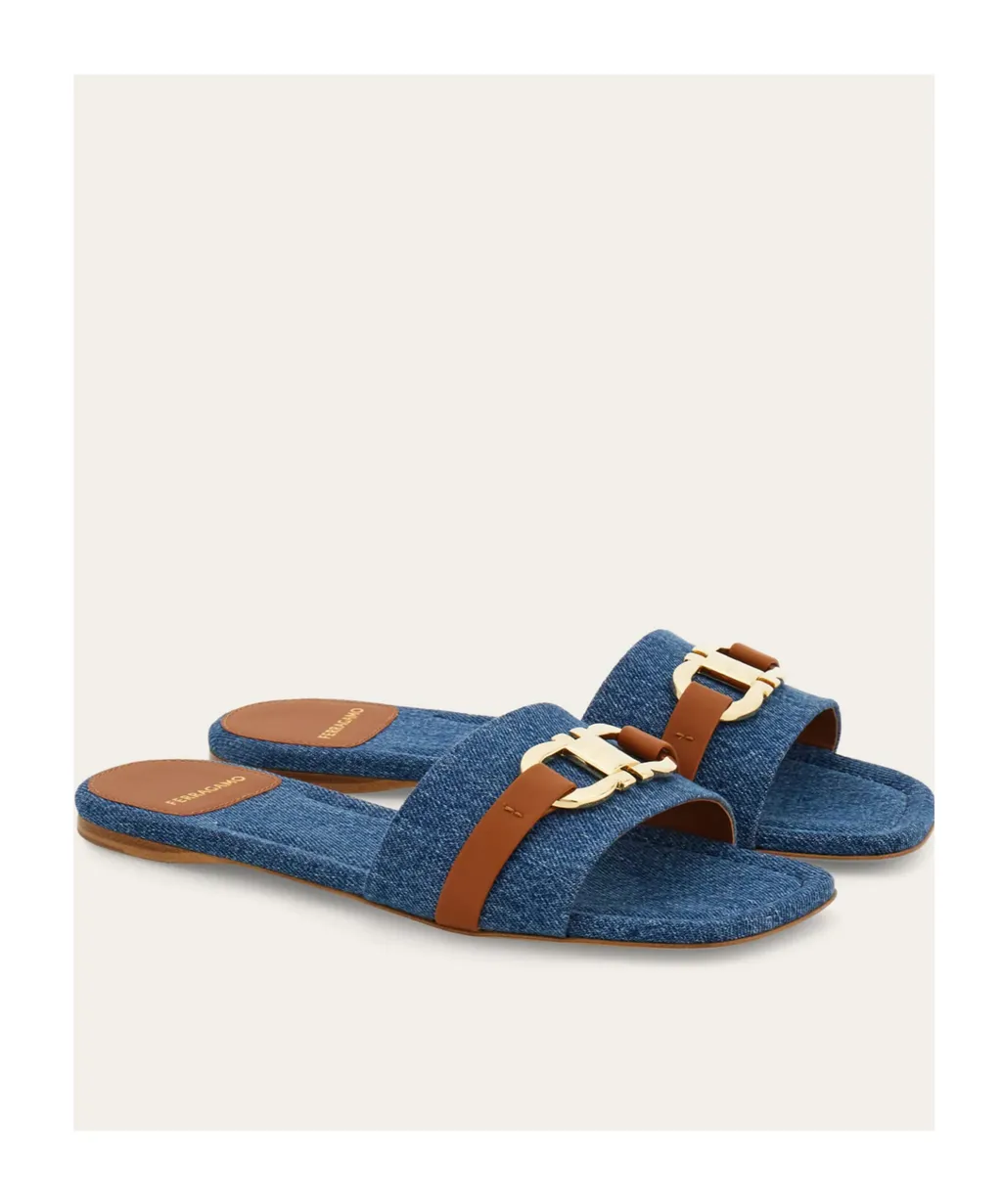 Gancini Buckle Slide
