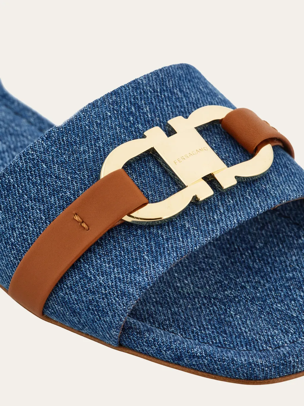 Gancini Buckle Slide