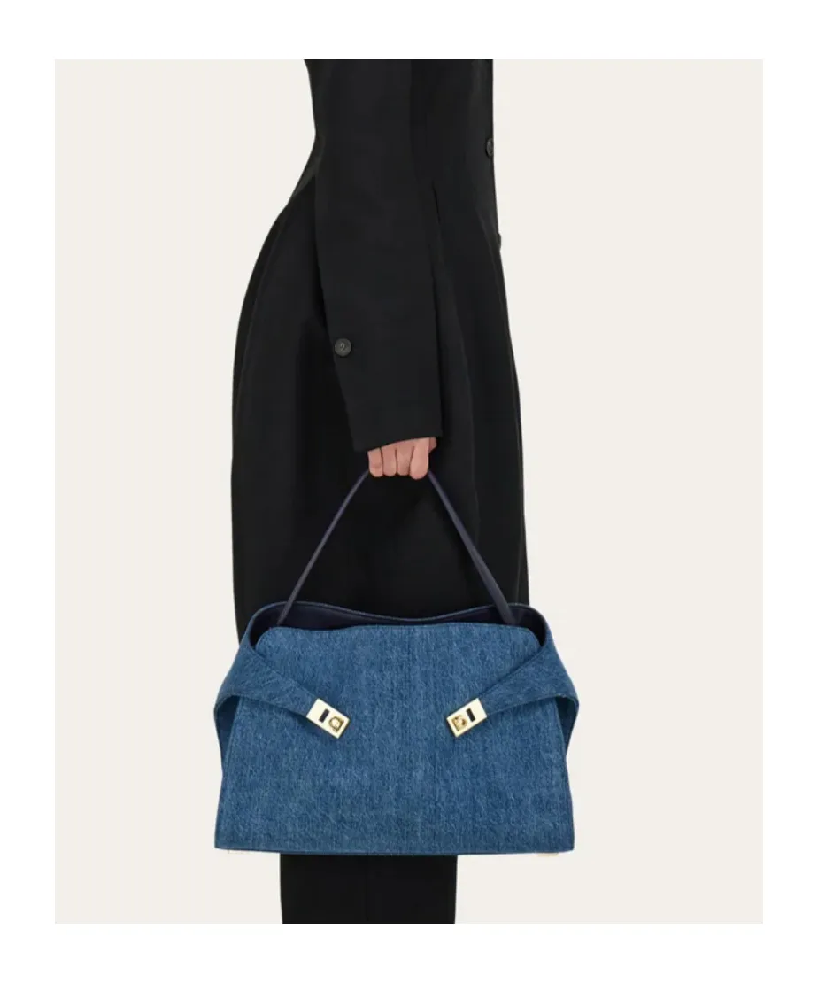 Hug Soft Shoulder Bag