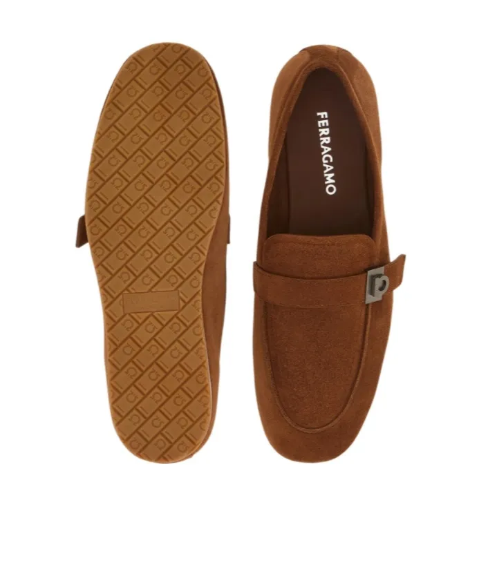 Hug Buckle Loafer
