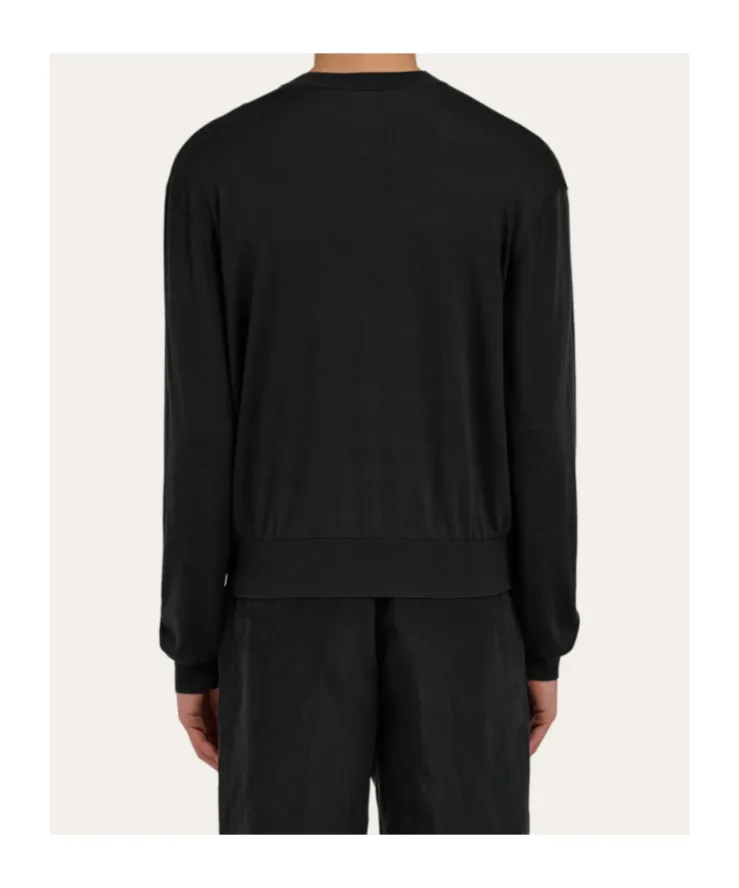V-Neck Jumper