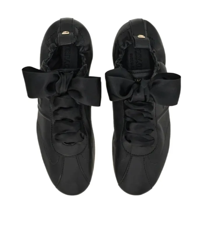 Hybrid Sneaker