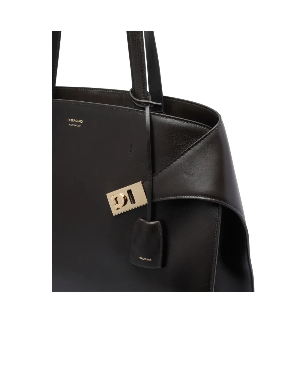 Hug Clasp-Detail Tote Bag