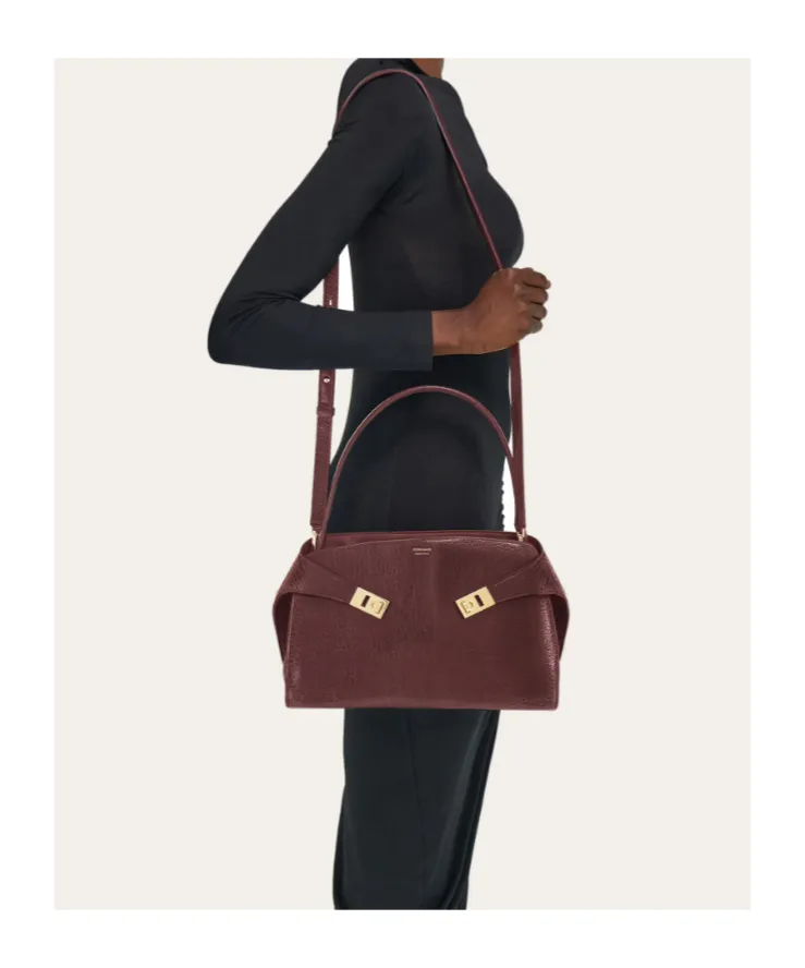 Hug Soft Shoulder Bag