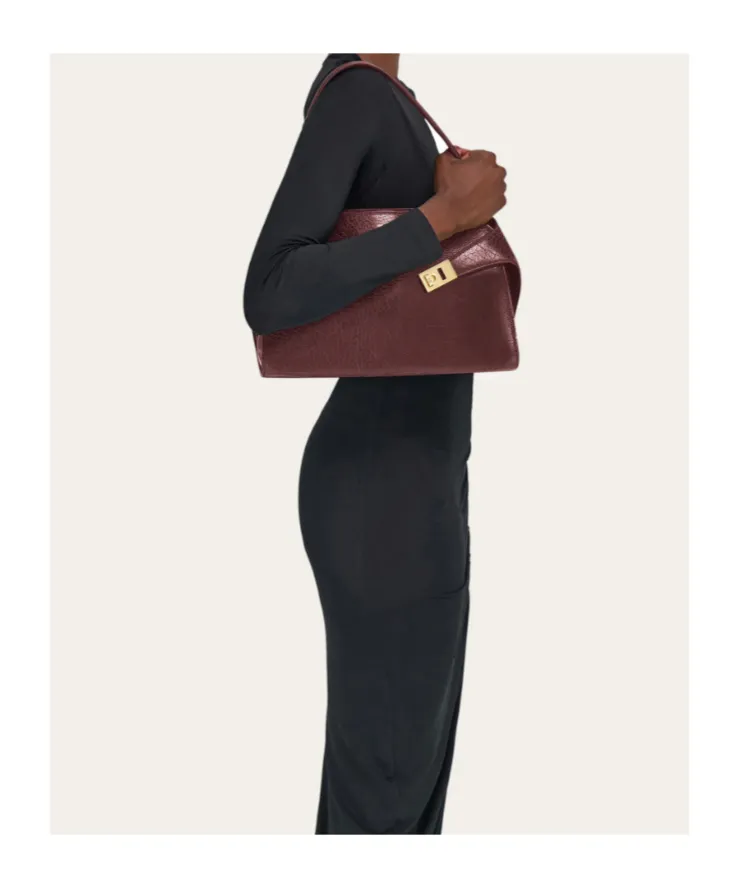 Hug Soft Shoulder Bag