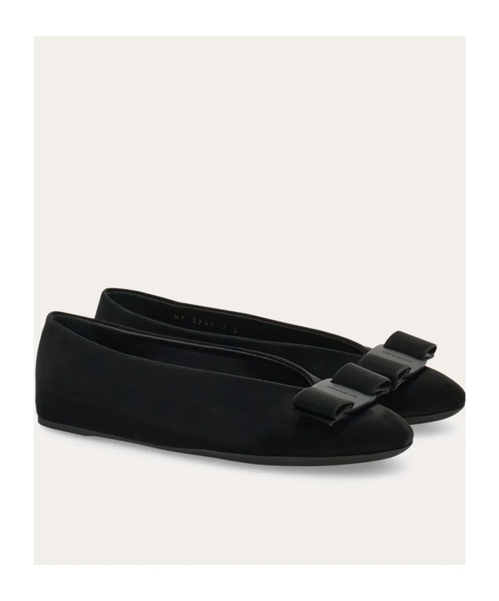 Ferragamo Bow-Detailed Ballerinas