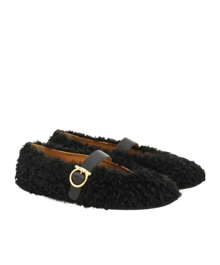 Buckle-Fastening Shearling Flats