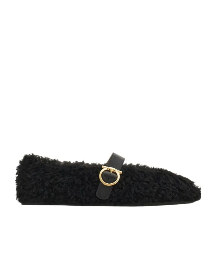 Buckle-Fastening Shearling Flats