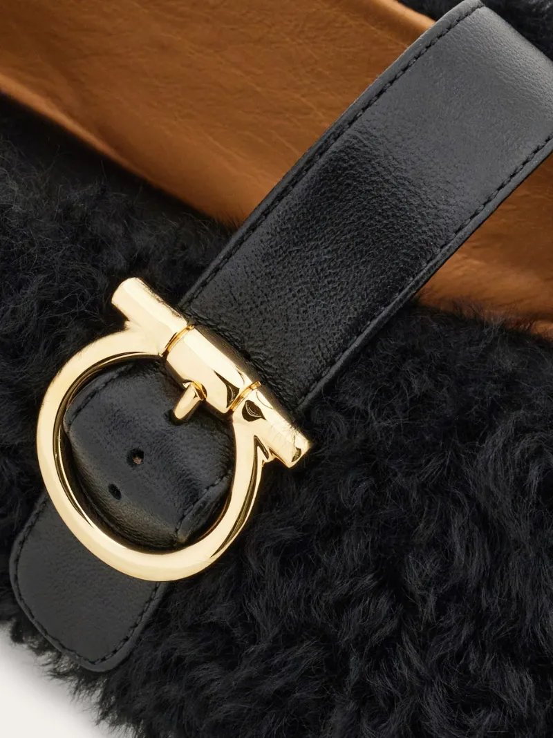 Buckle-Fastening Shearling Flats
