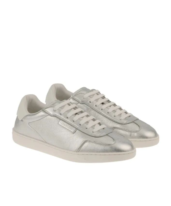 Low-Top Sneaker