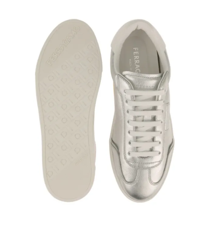 Low-Top Sneaker