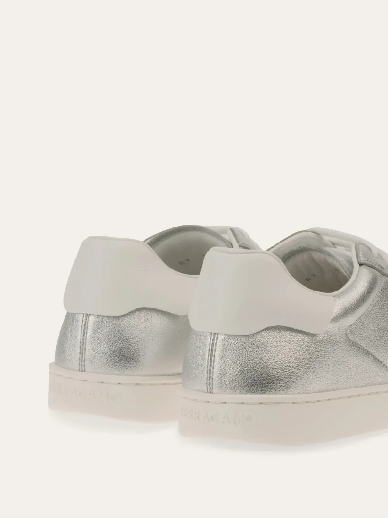 Low-Top Sneaker