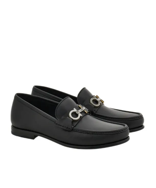 Gancini-Detail Loafers