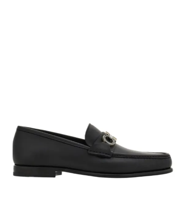 Gancini-Detail Loafers