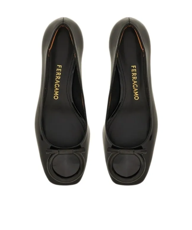 Maxi Gancini Pumps