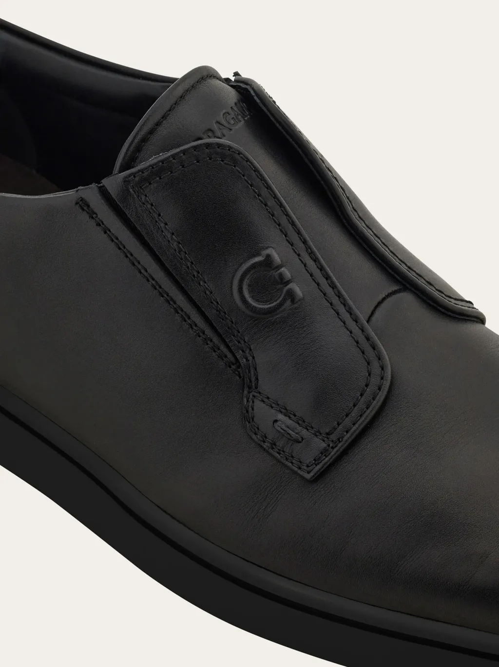 Round Toe Business Casual Shoes