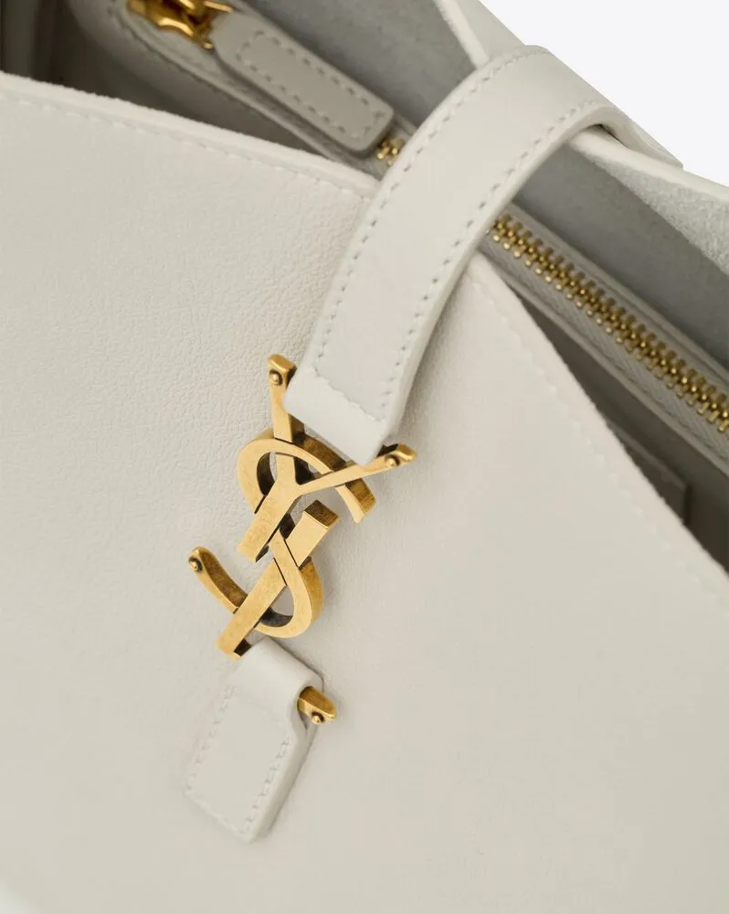 Le 5 à 7 Logo Plaque Shoulder Bag